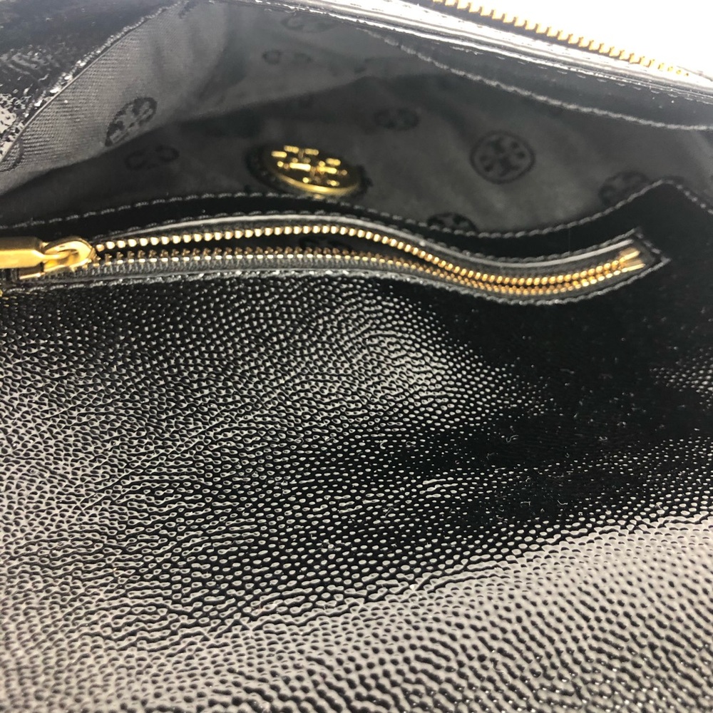 Tory Burch black patent leather clutch/crossbody - Picture 8 of 16